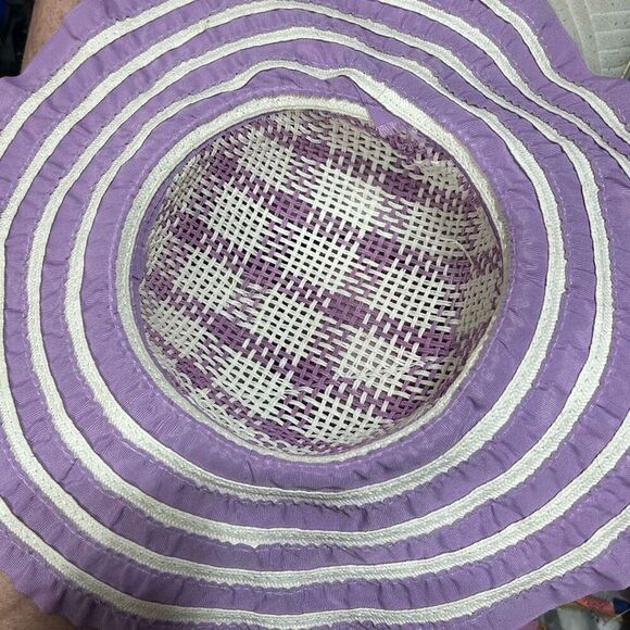 Vintage Women’s One Size Lilac And White Floppy Flower Detail Straw Derby Hat - Picture 11 of 11